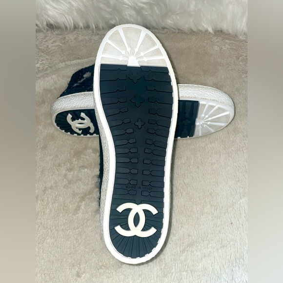 🔥CHANEL Woman’s Blk Suede Tweed Lace Up Sneakers Eur 39.5 / US 8.5 / Great Cond - Picture 10 of 10